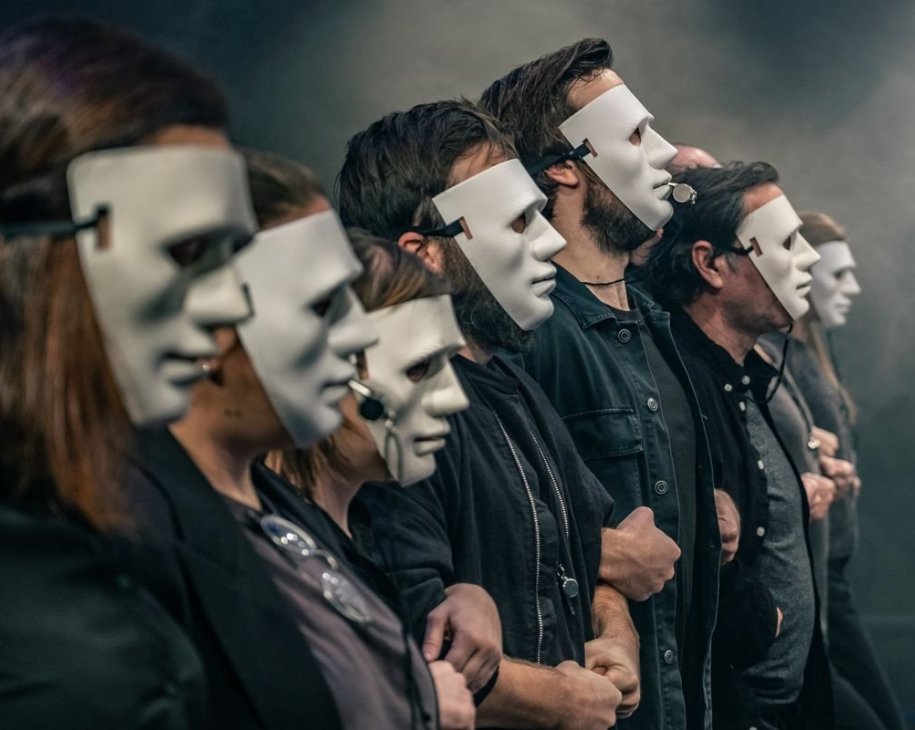 Divadlo Husa na Provázku. Jiří Havelka: Vykouření © David Konečný